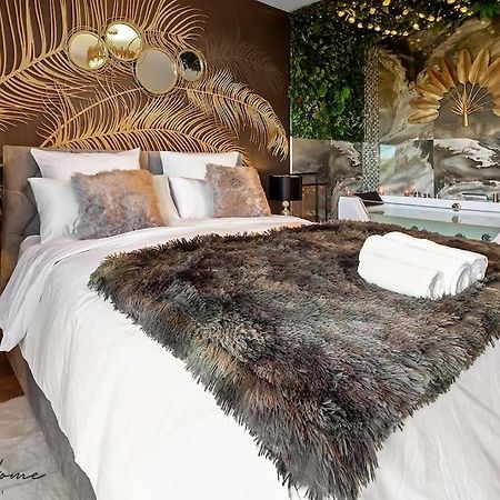 Gout De Luxe A Narbonne T3 Climatise, Spa, Parking Экстерьер фото