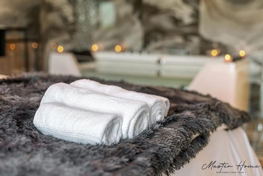 Gout De Luxe A Narbonne T3 Climatise, Spa, Parking Экстерьер фото