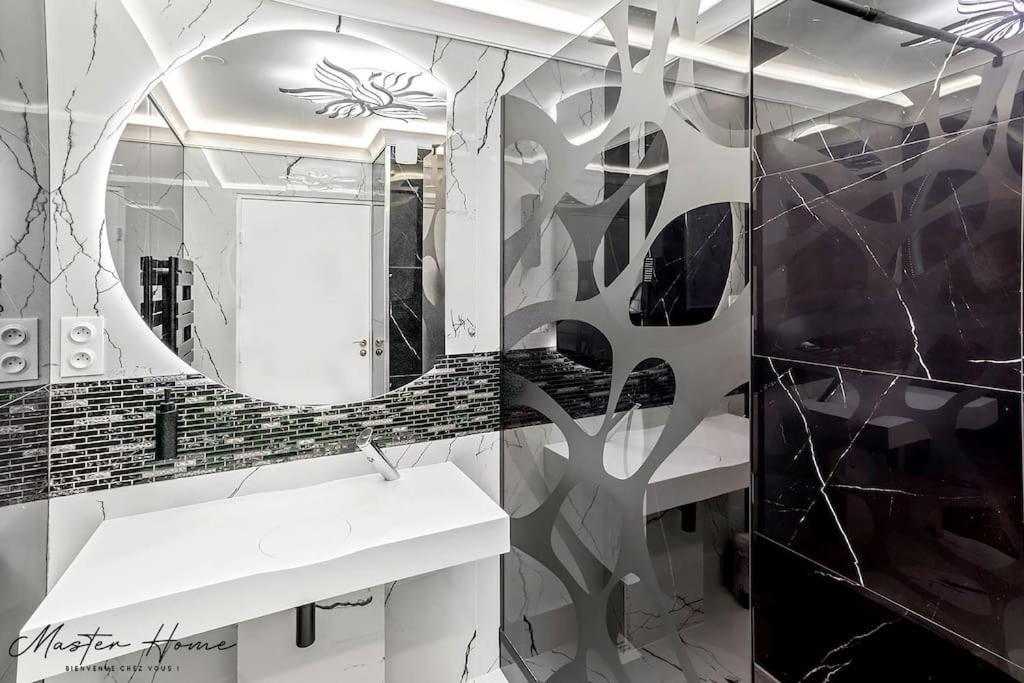 Gout De Luxe A Narbonne T3 Climatise, Spa, Parking Экстерьер фото